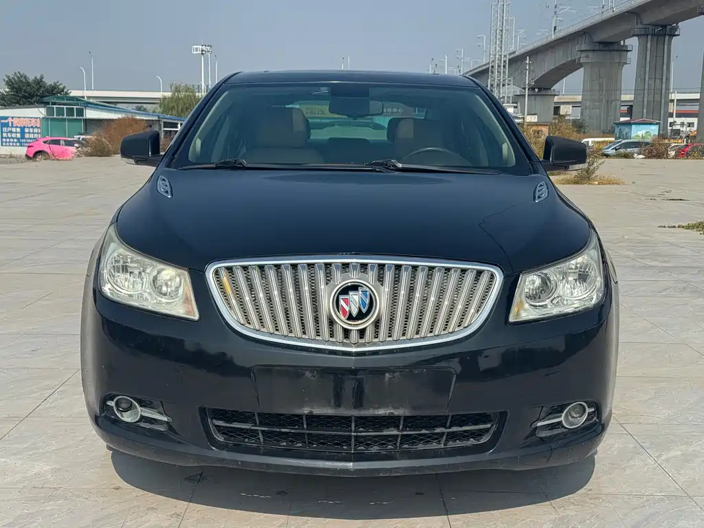 Buick LaCrosse — миниатюра 2