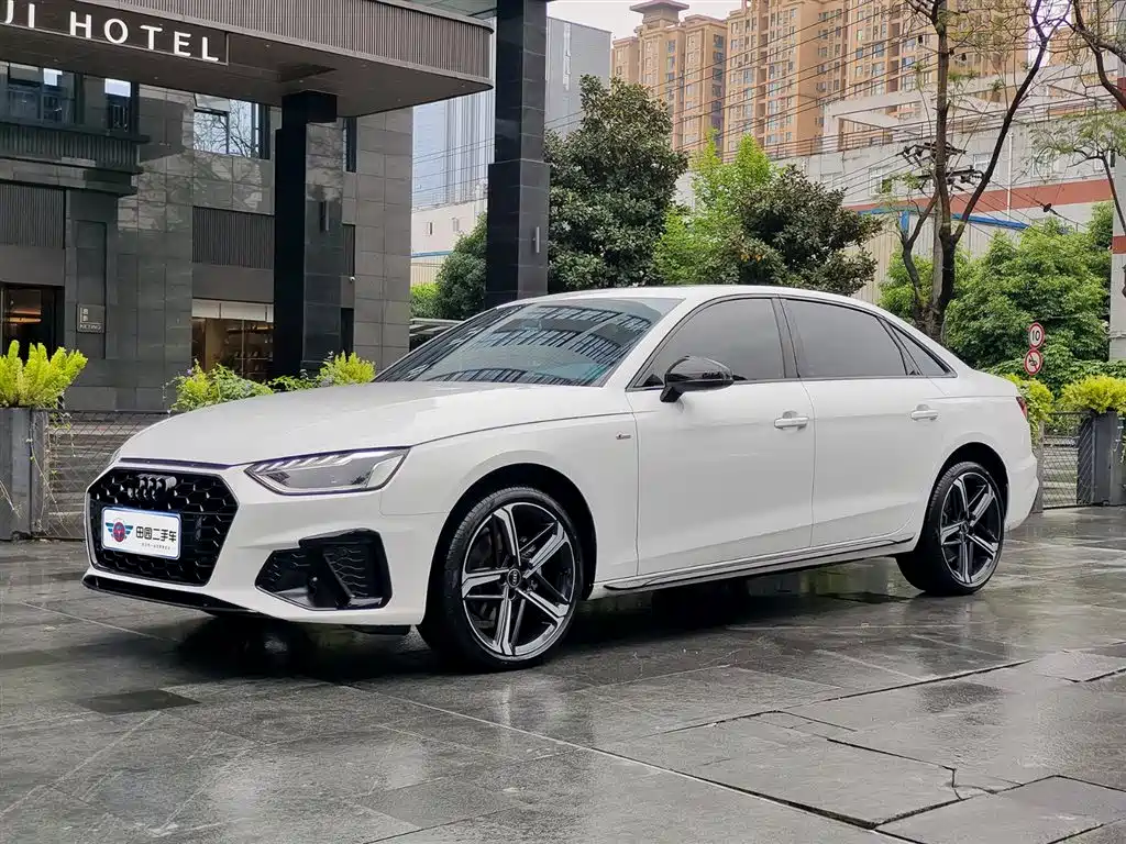 Audi A4L 2025
