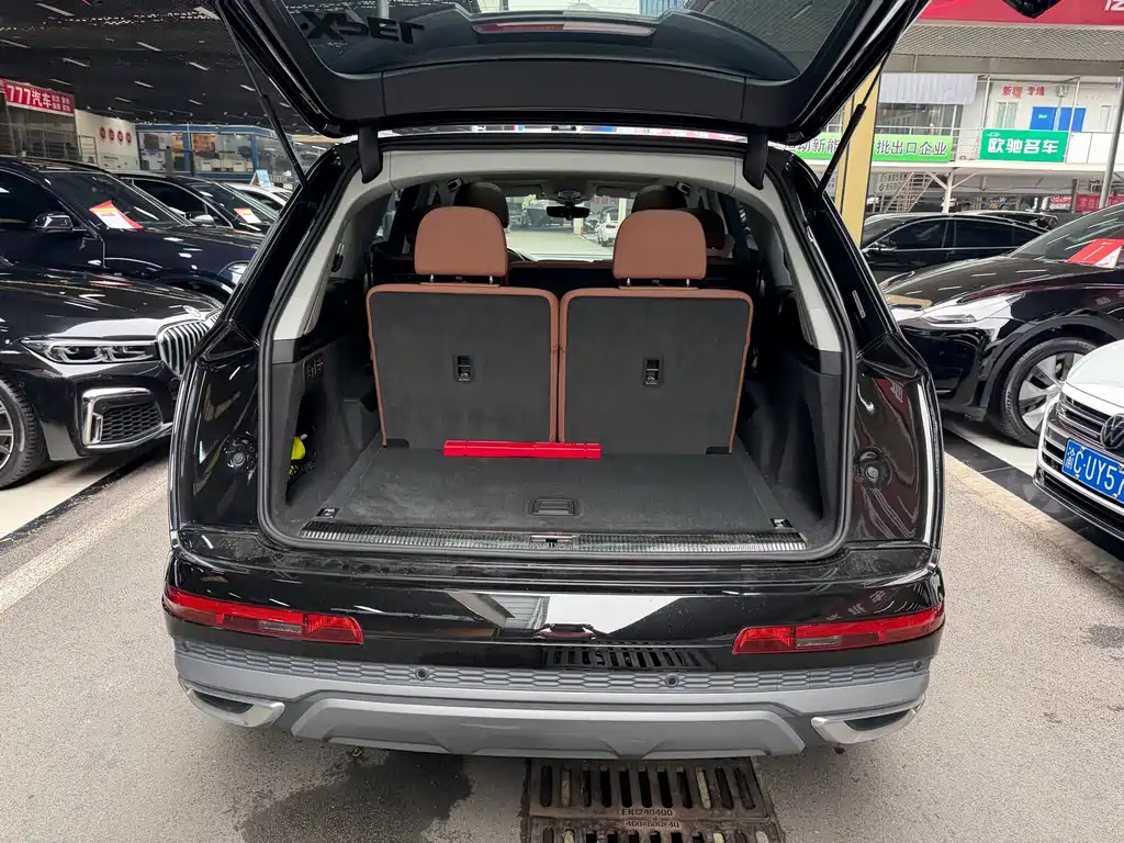 Audi Q7 — миниатюра 18
