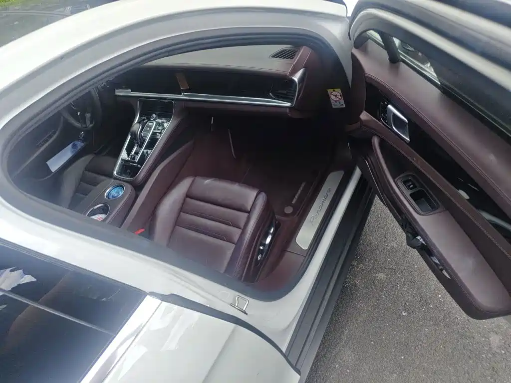 Porsche Panamera — миниатюра 19