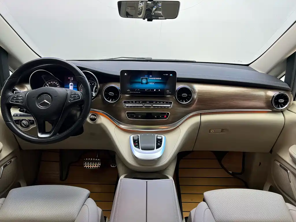 MERCEDES-BENZ V CLASS