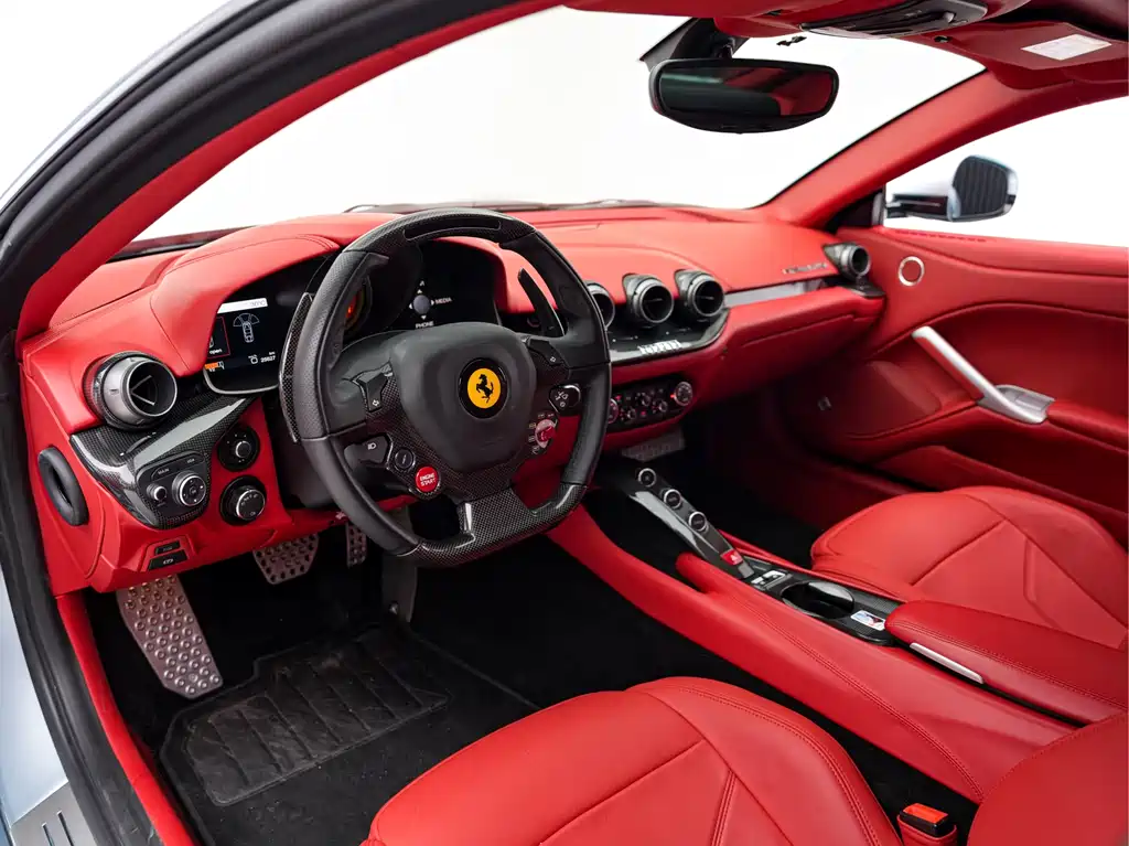 Ferrari F12berlinetta — миниатюра 11