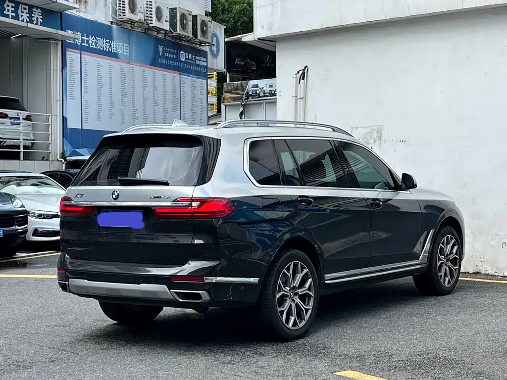 BMW X7 — миниатюра 18