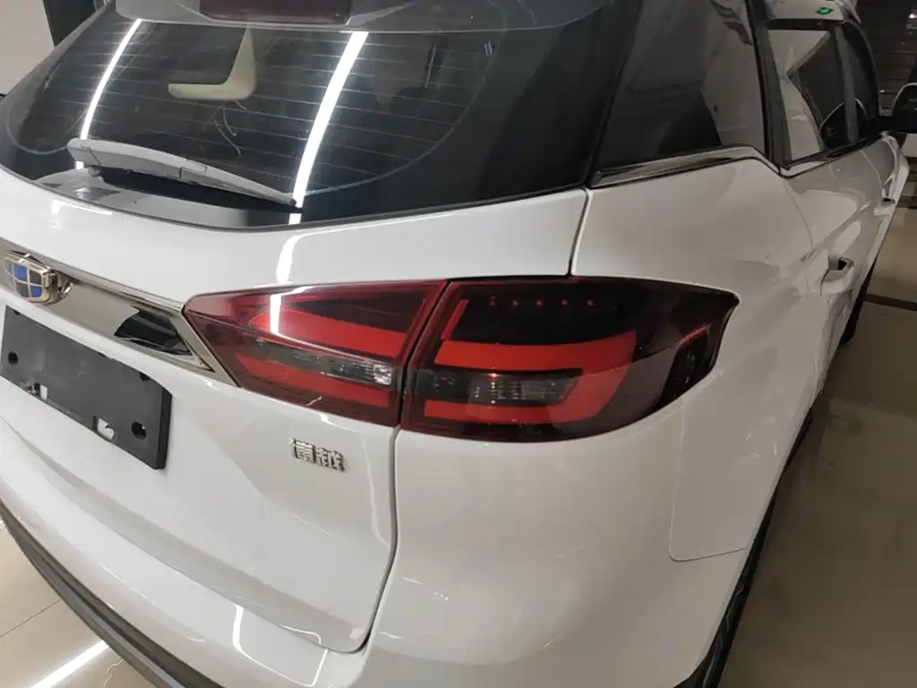 Geely Boyue — миниатюра 8