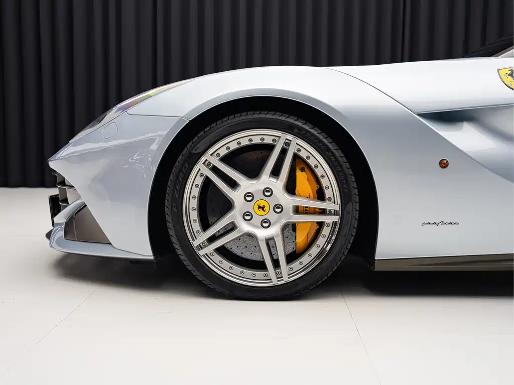 Ferrari F12berlinetta — миниатюра 8