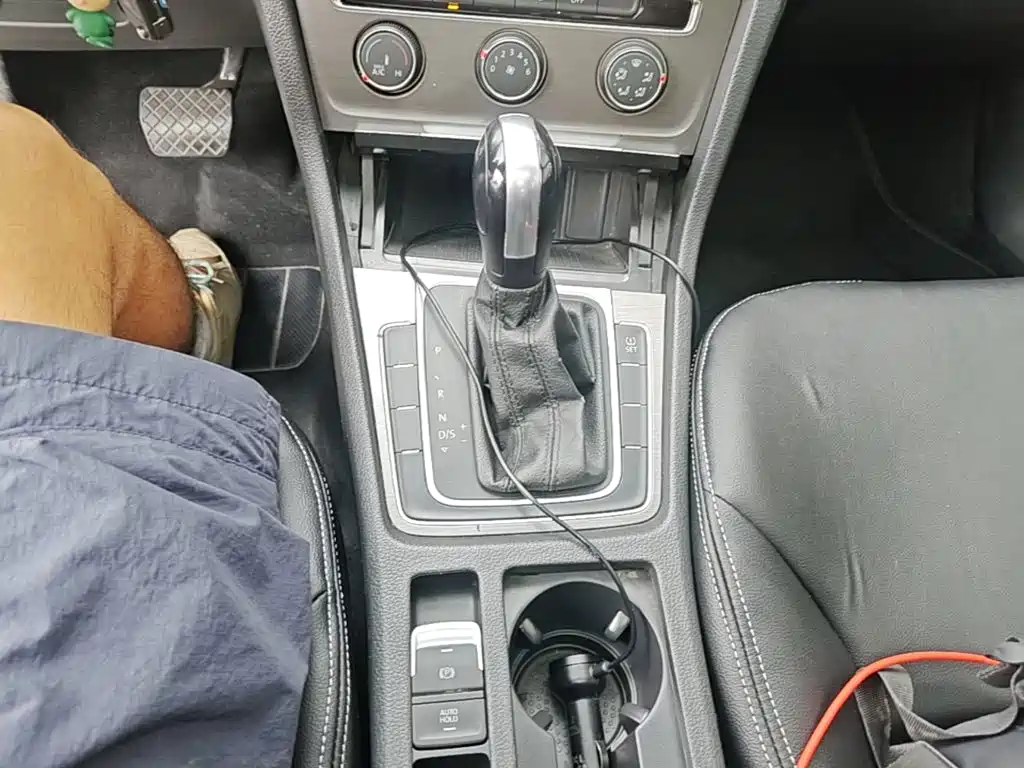 Volkswagen Golf — миниатюра 14
