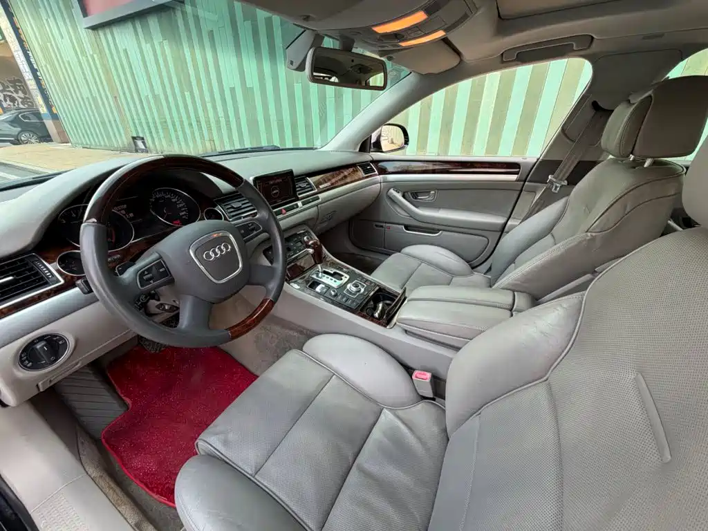 Audi A8 — миниатюра 3
