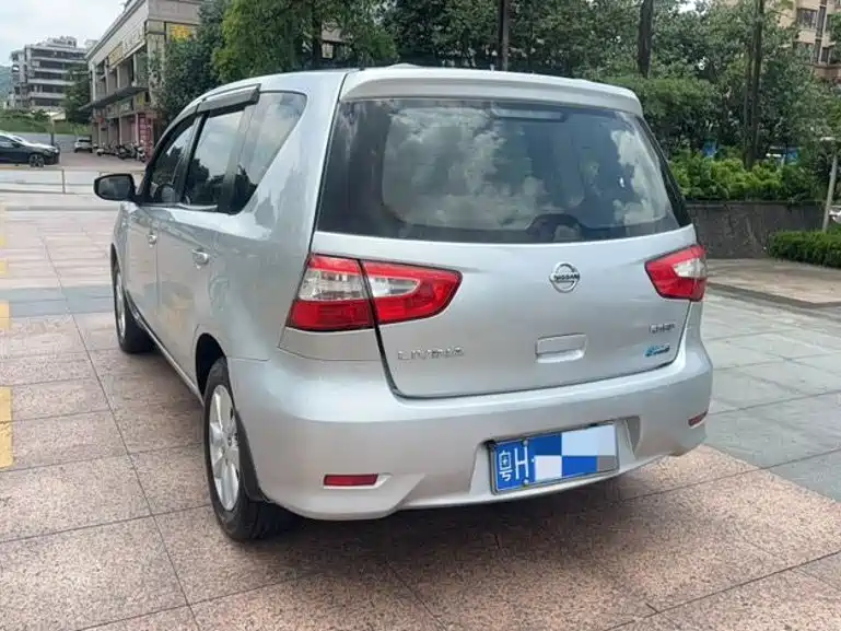 Nissan Livina — миниатюра 6