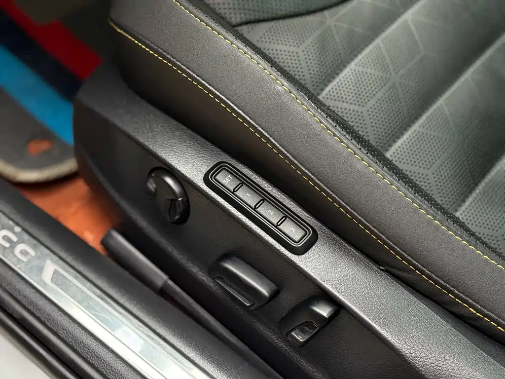 Volkswagen CC — миниатюра 13