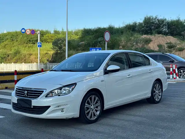 PEUGEOT 408 2016