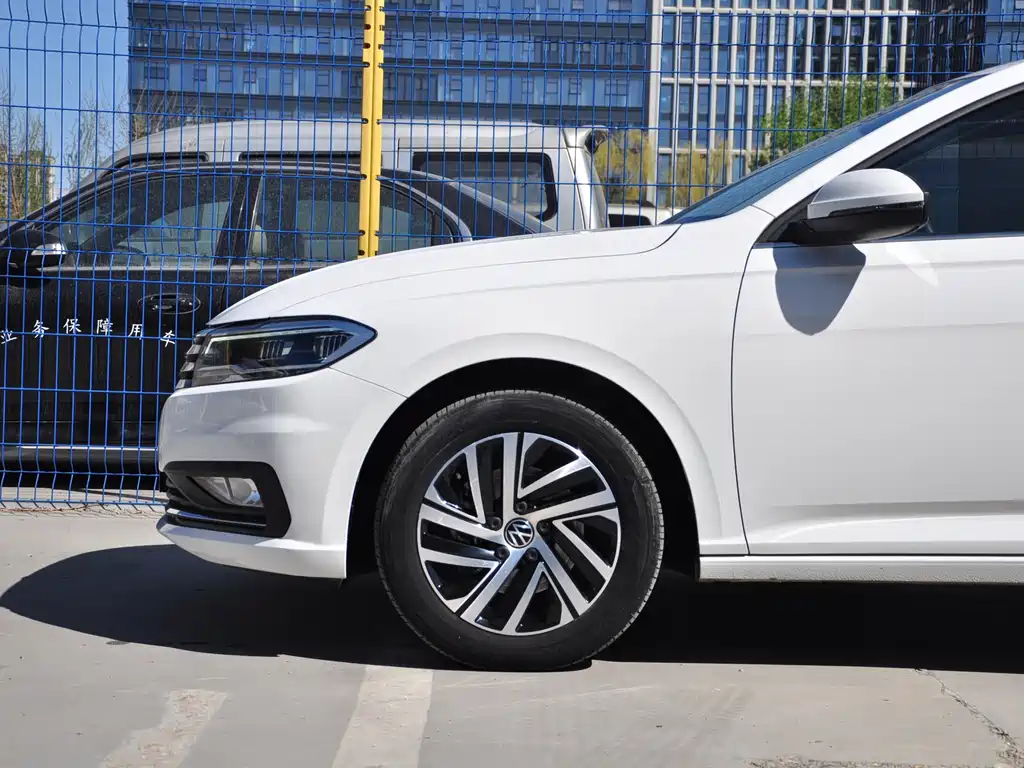 Volkswagen Lavida — миниатюра 13