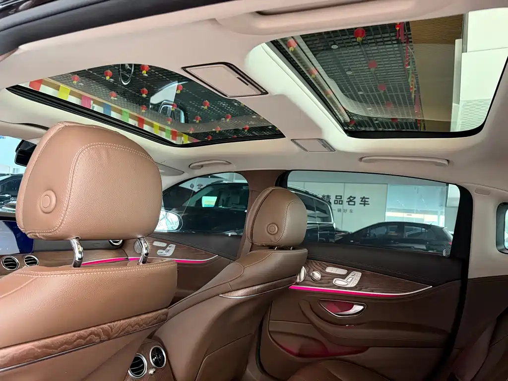 Mercedes-Benz E-Class — миниатюра 10