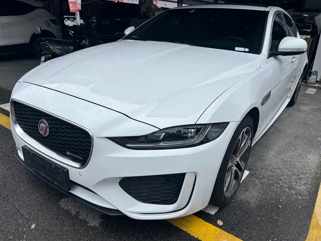 Jaguar XEL