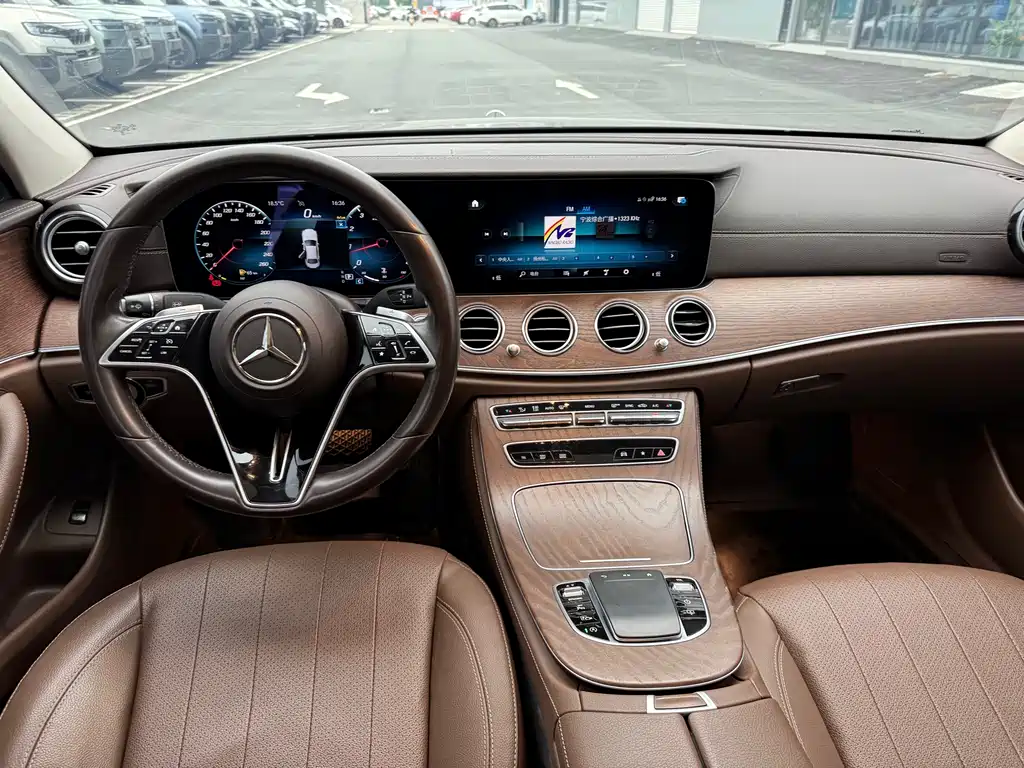Mercedes-Benz E-Class E 2023 E 300 L Luxury