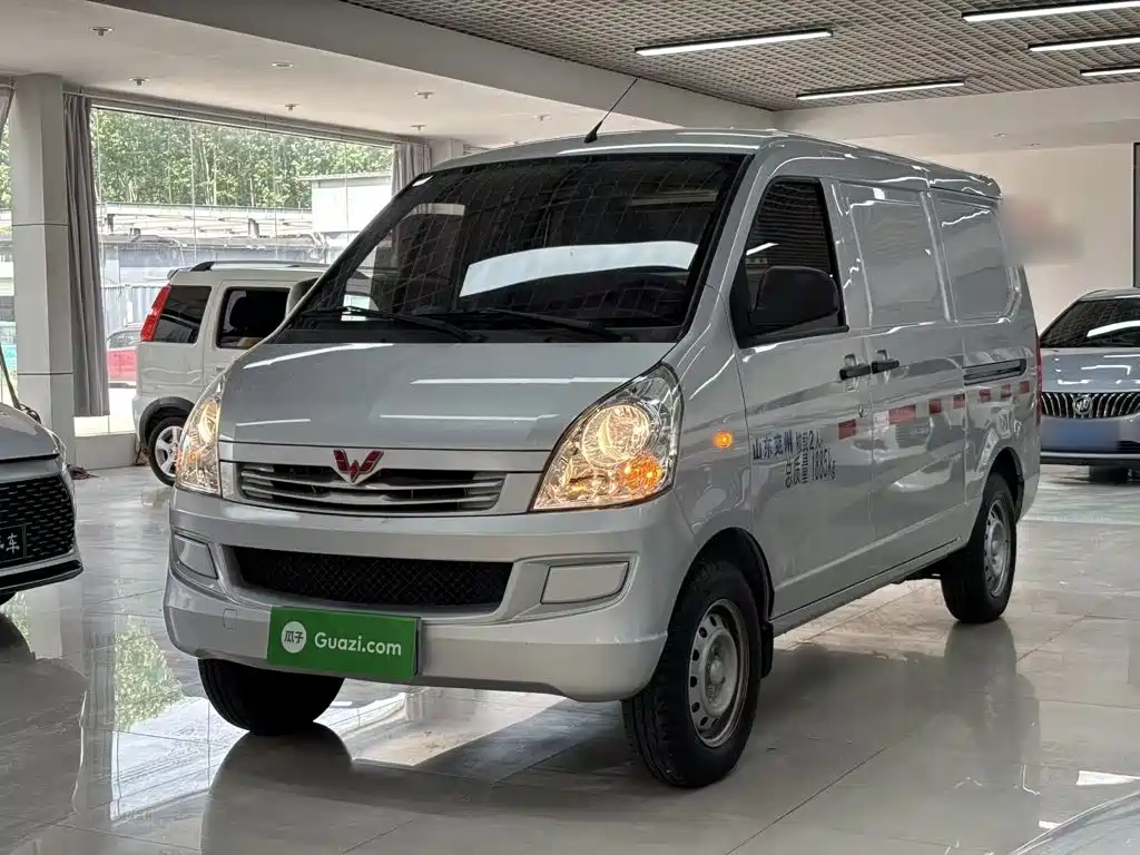 Wuling RongguangS S 2023 1.5L 2 мест
