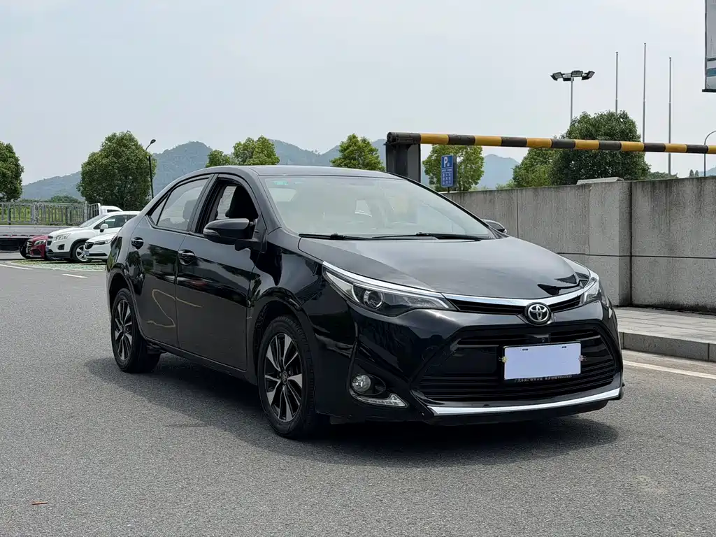 Toyota Corolla Levin 2018 185T CVT Luxury V
