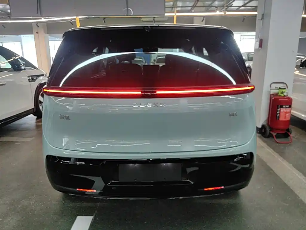 Zeekr Mix 2025 Smart Drive