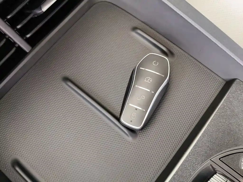 BYD Seal 06 06 2024 DM-i 80KM Luxury