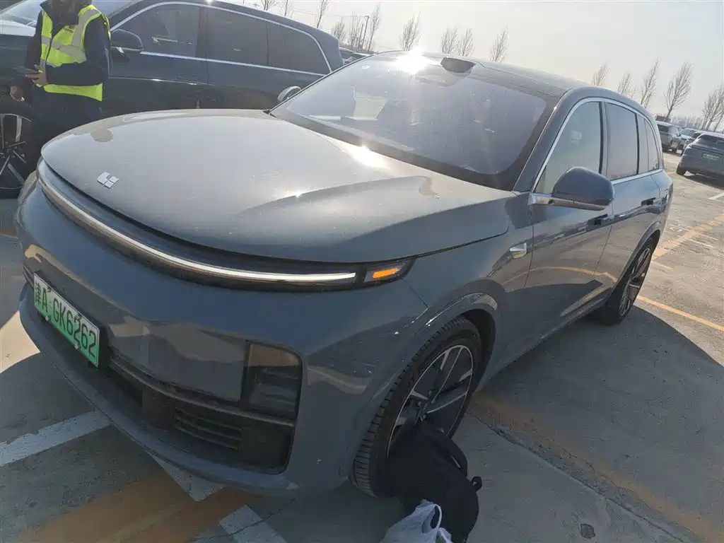 Li Auto Li L7 2025
