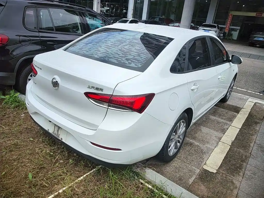 Buick Excelle — миниатюра 7