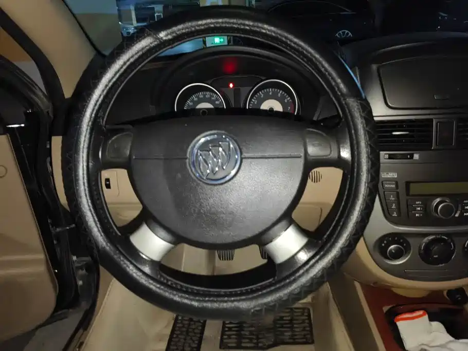 Buick Excelle — миниатюра 15