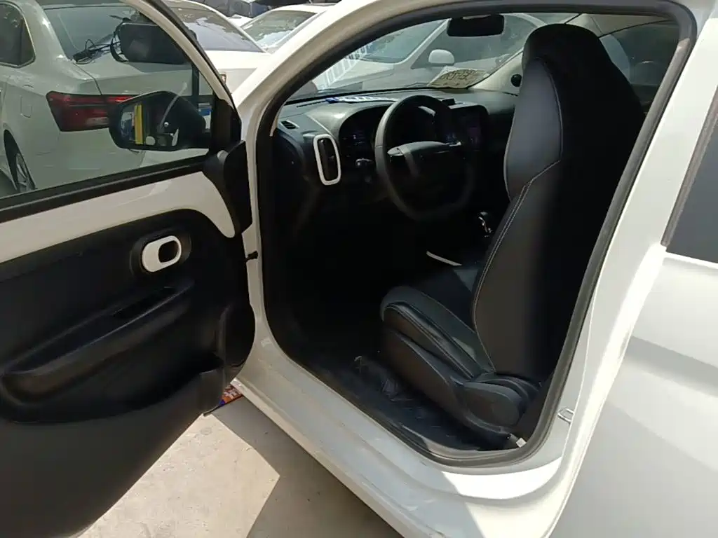 Roewe Clever — миниатюра 12