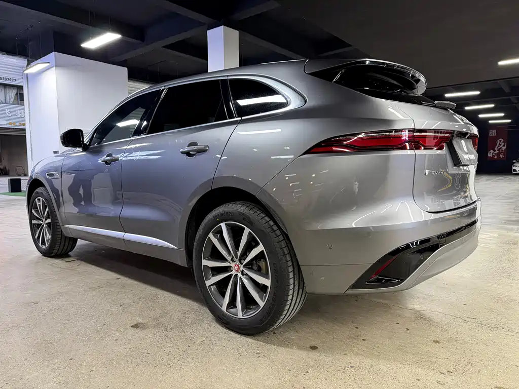 JAGUAR F PACE