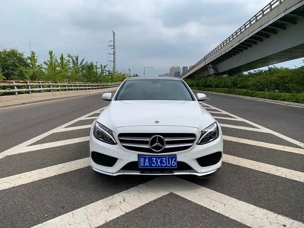 Mercedes-Benz C-Class — миниатюра 2