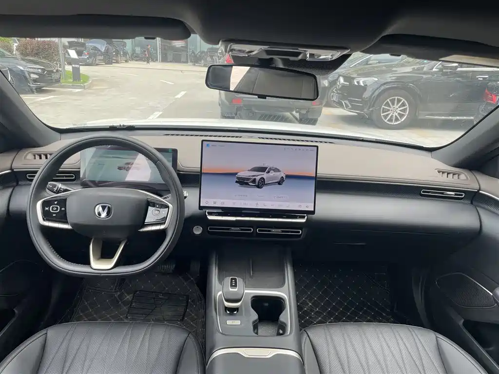 Changan Eado — миниатюра 5
