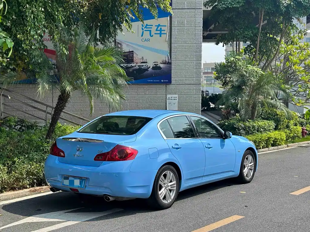 Infiniti G — миниатюра 7