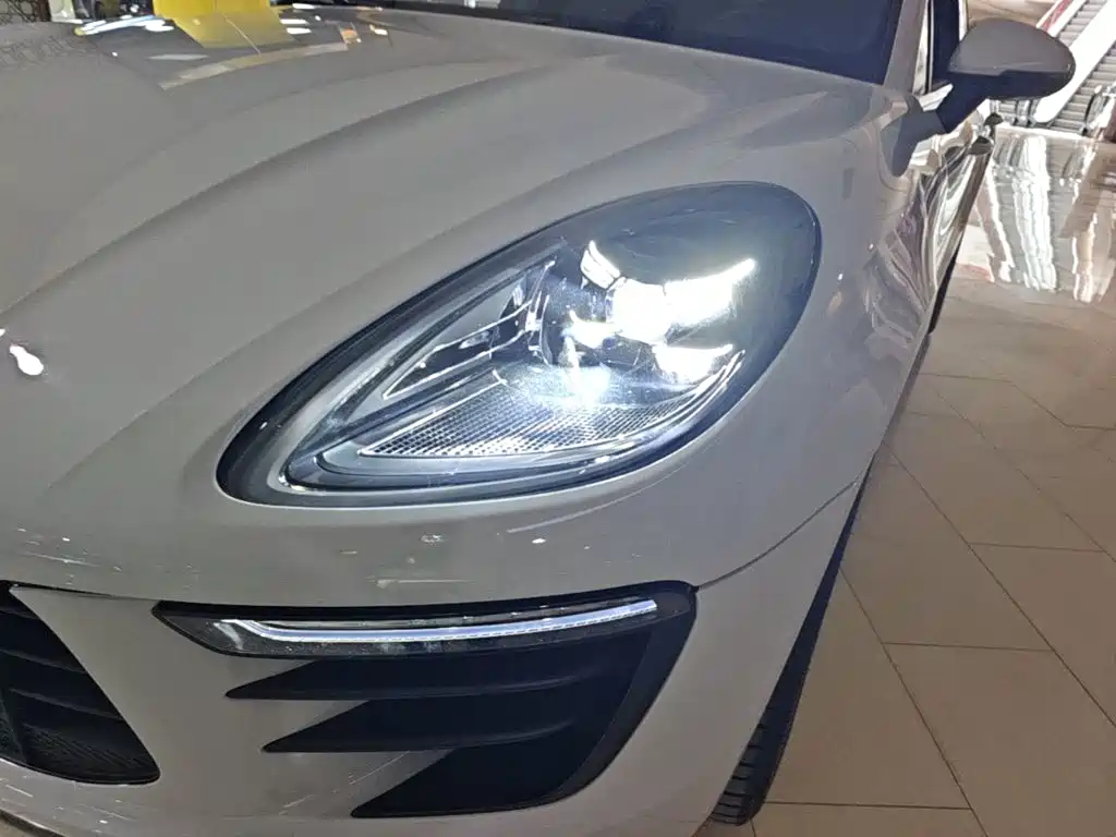 Porsche Macan — миниатюра 24