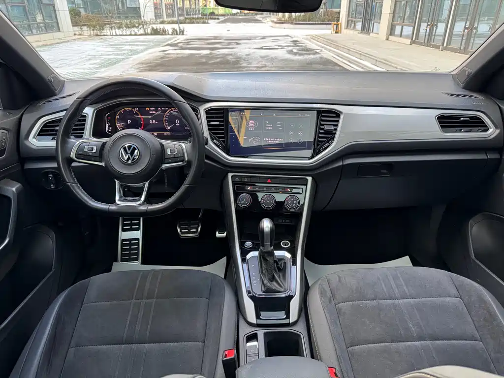 VOLKSWAGEN T ROC EXPLORING SONGS