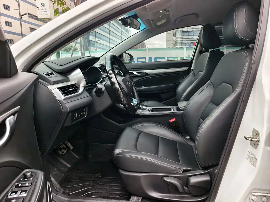 Geely Emgrand — миниатюра 4