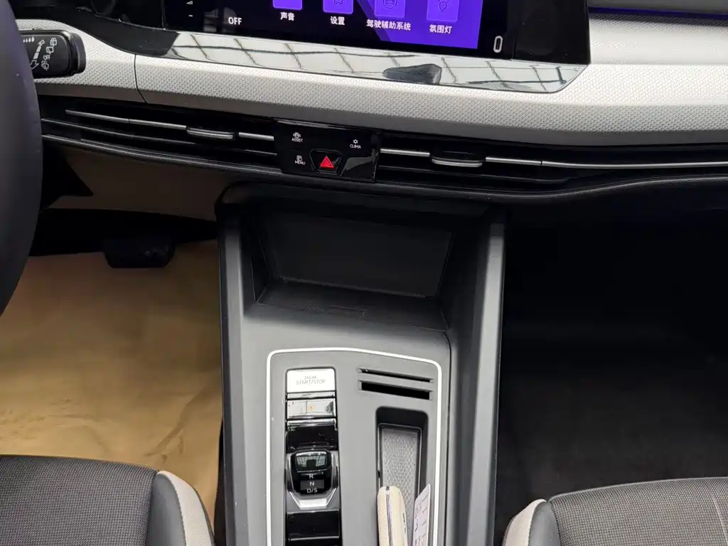 Volkswagen Golf — миниатюра 10