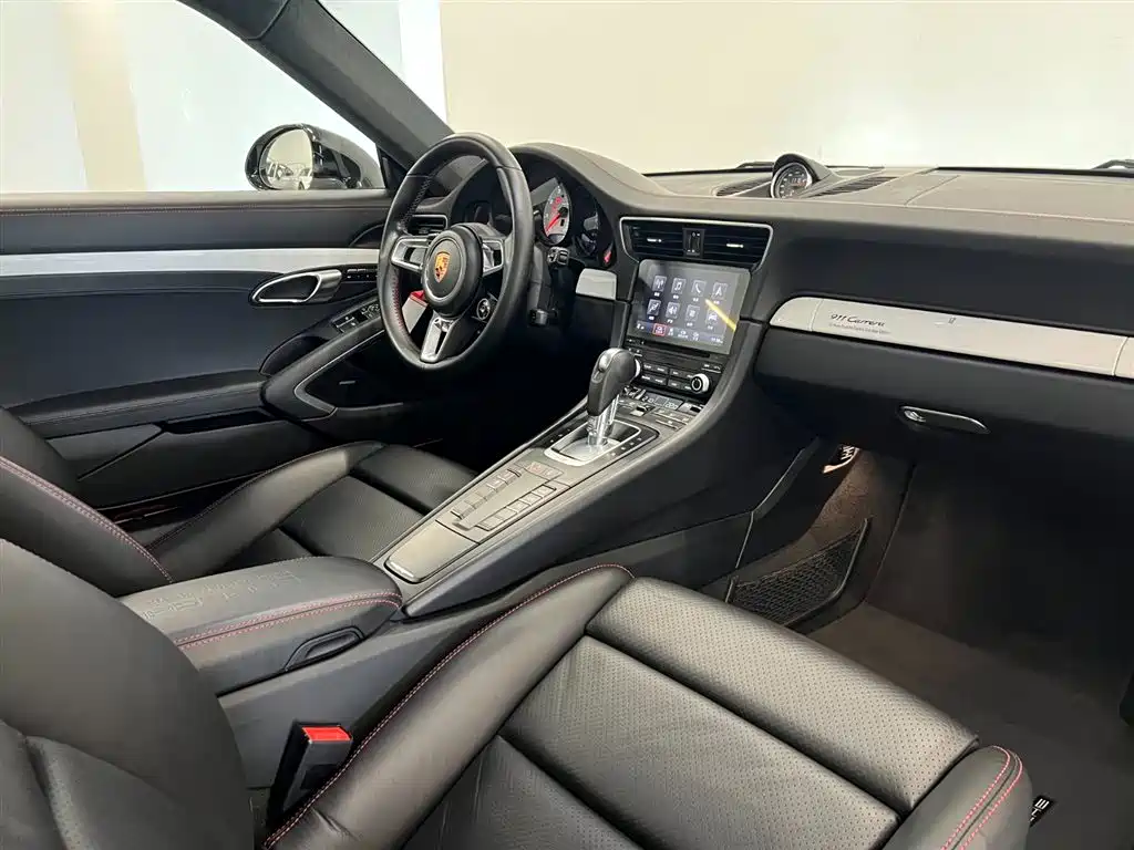 Porsche 911 2018 15