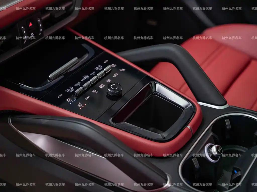 Porsche Cayenne — миниатюра 20