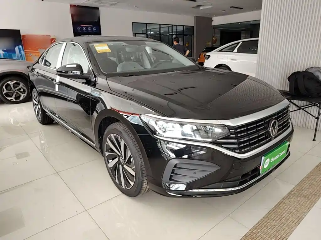 Volkswagen Passat 2026 380TSI