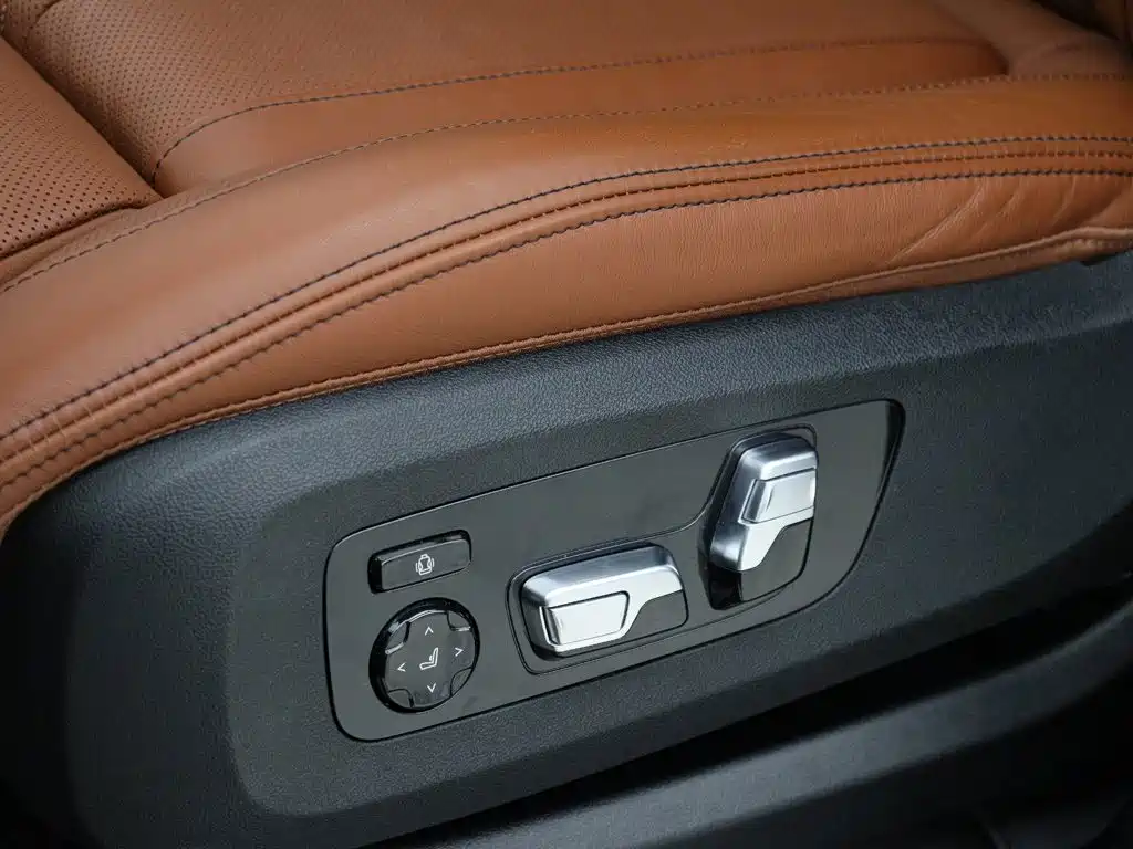 BMW X7 — миниатюра 4