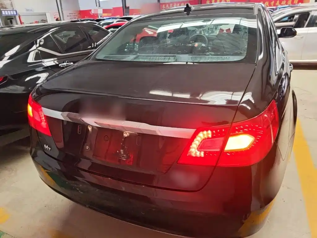 Hongqi Hongqi H7 — миниатюра 6