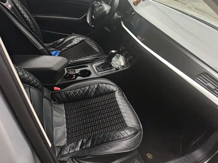 Volkswagen Lavida — миниатюра 8
