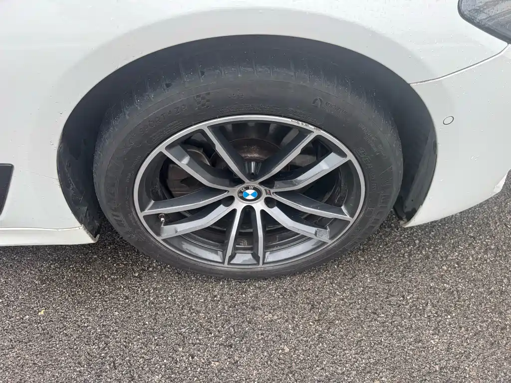 BMW 5 Series (Import) — миниатюра 8