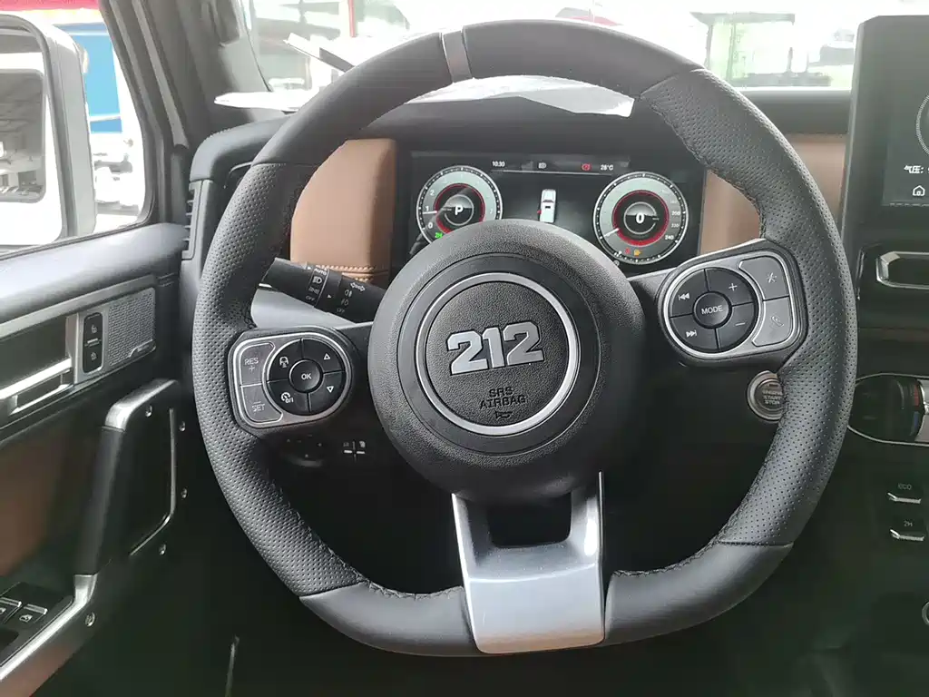 212 212 T01 — миниатюра 9