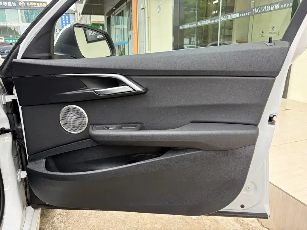 BMW 1 Series — миниатюра 18
