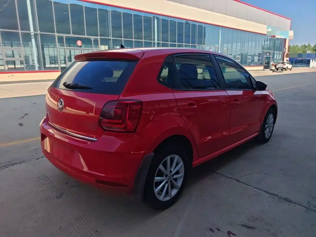 Volkswagen Polo — миниатюра 7