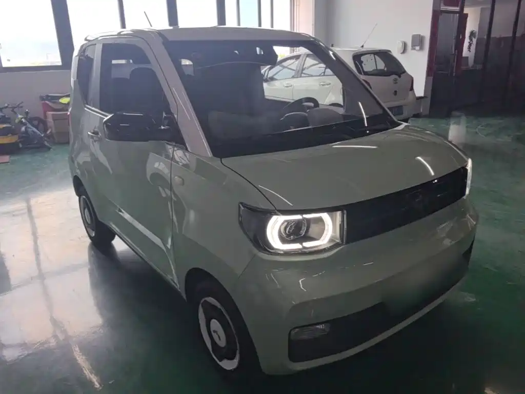 Wuling MINIEV — миниатюра 4