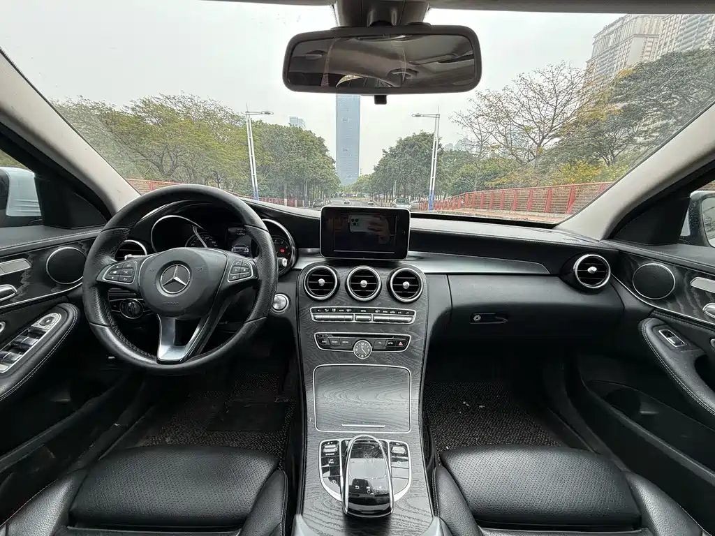 Mercedes-Benz C-Class C 2018 C 200 L Sport