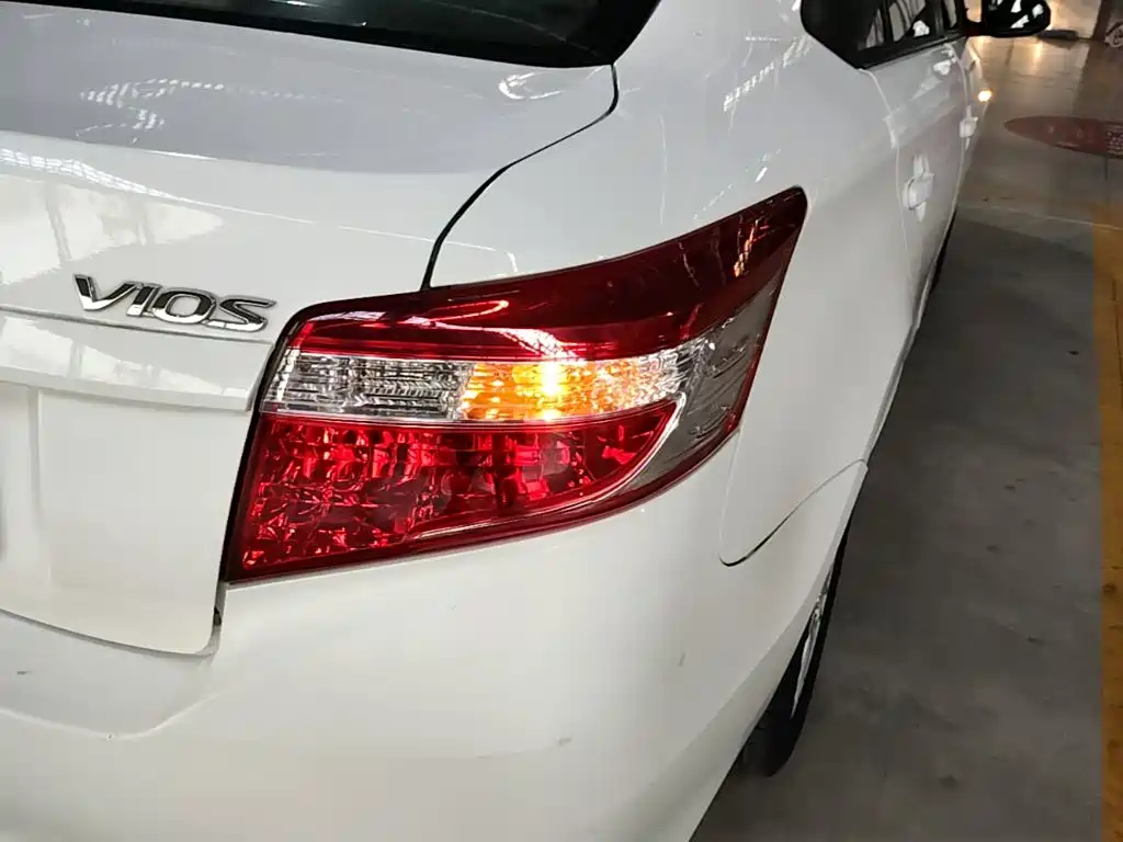 Toyota Vios — миниатюра 8