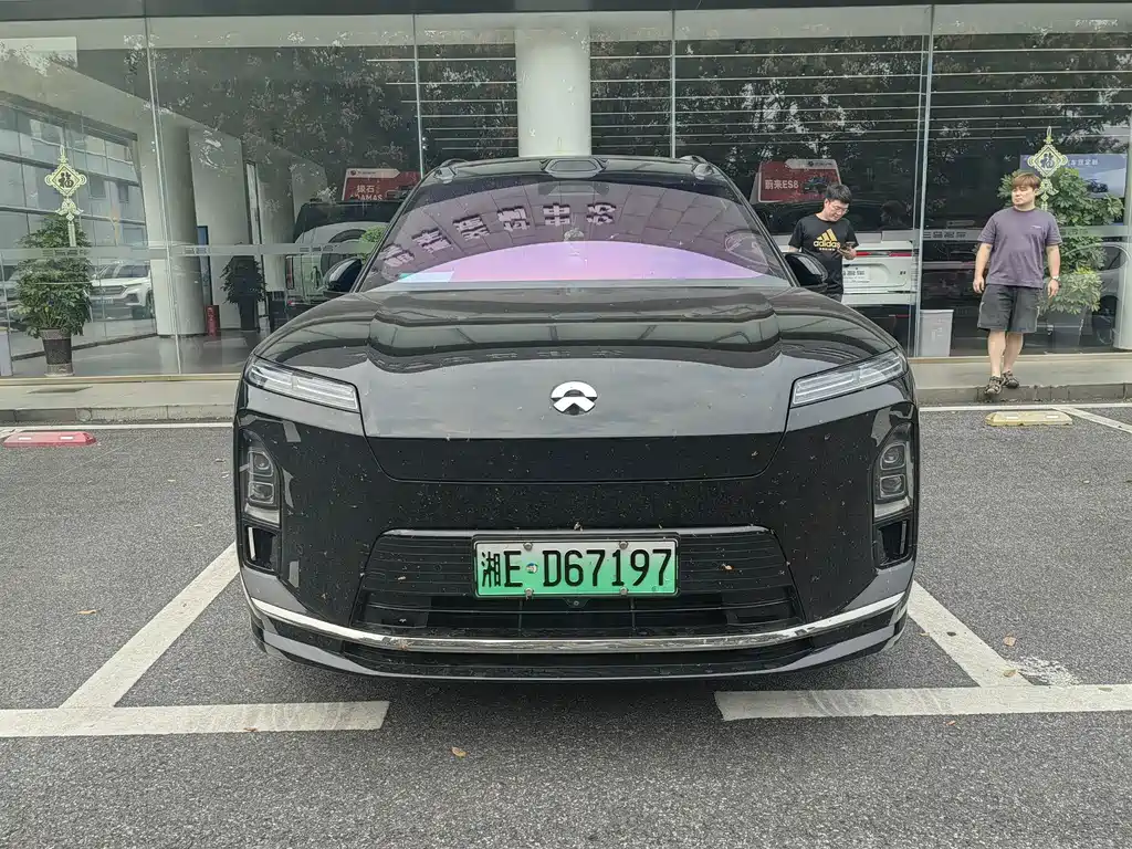 NIO ES8 — миниатюра 2