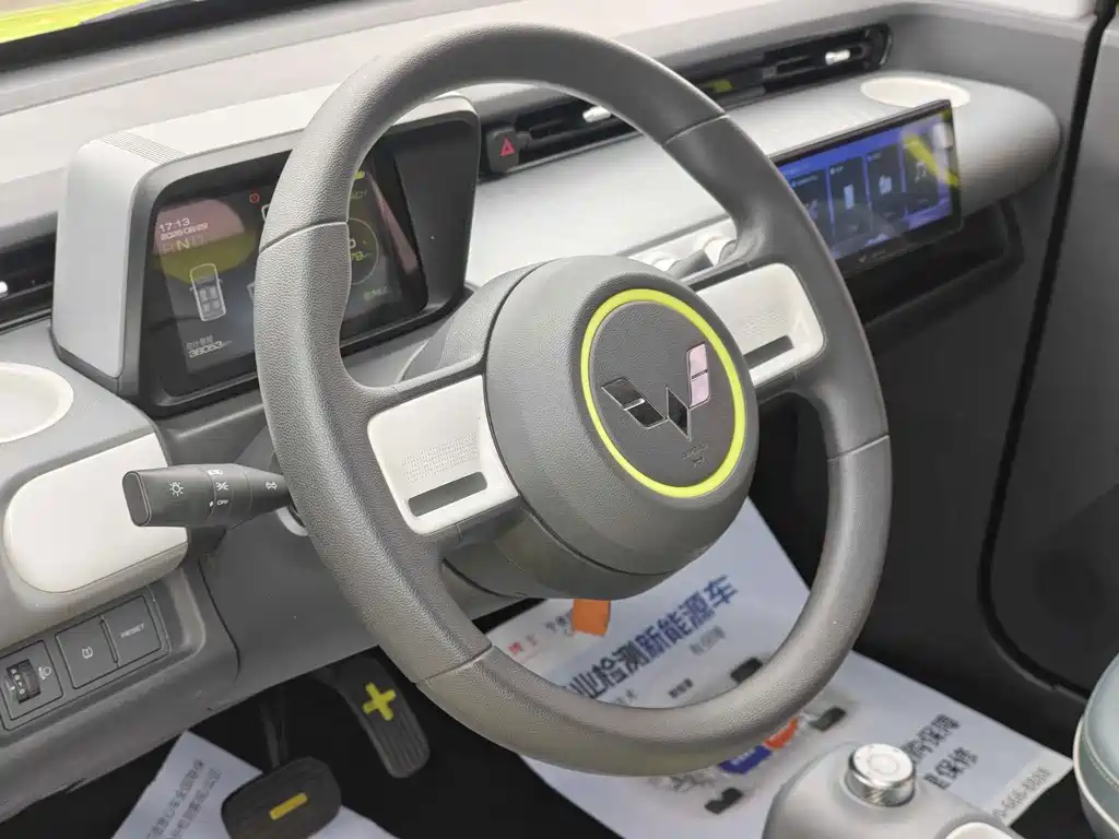 Wuling MINIEV — миниатюра 7