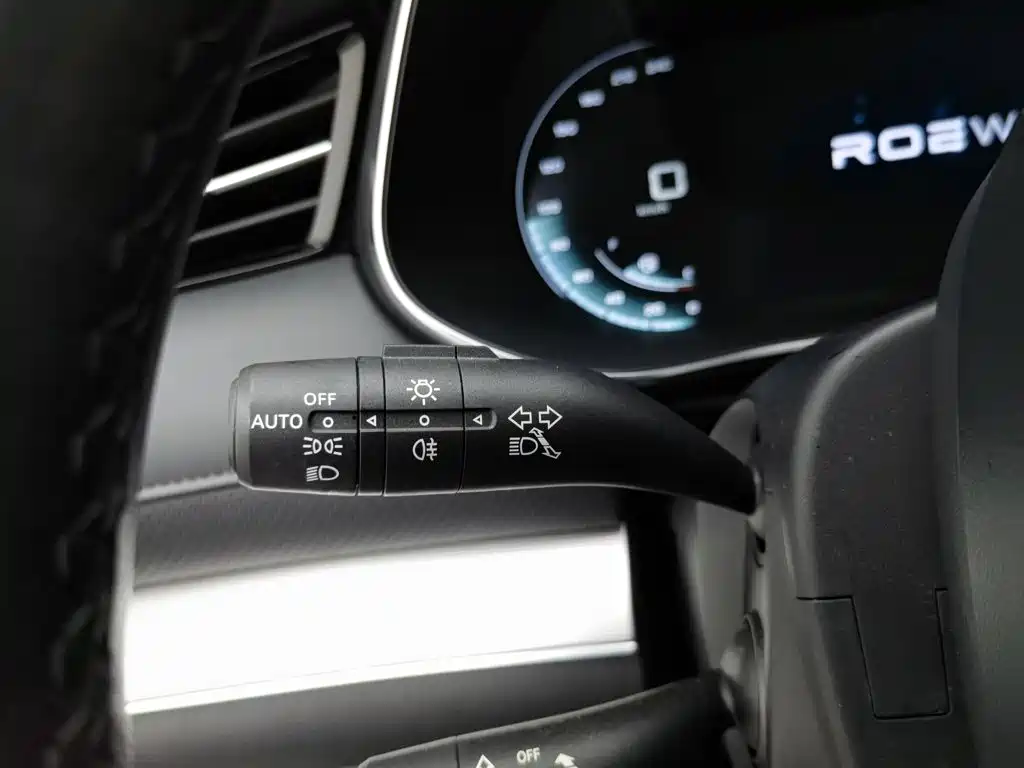 Roewe RX5 MAX — миниатюра 21